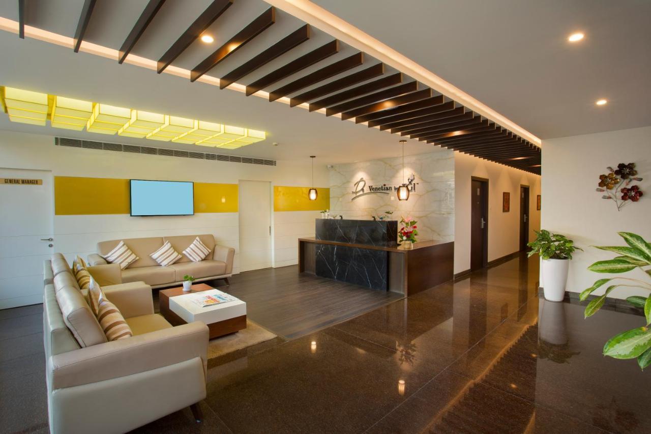 De Venetian By Tgi Hotel Bangalore Exterior photo