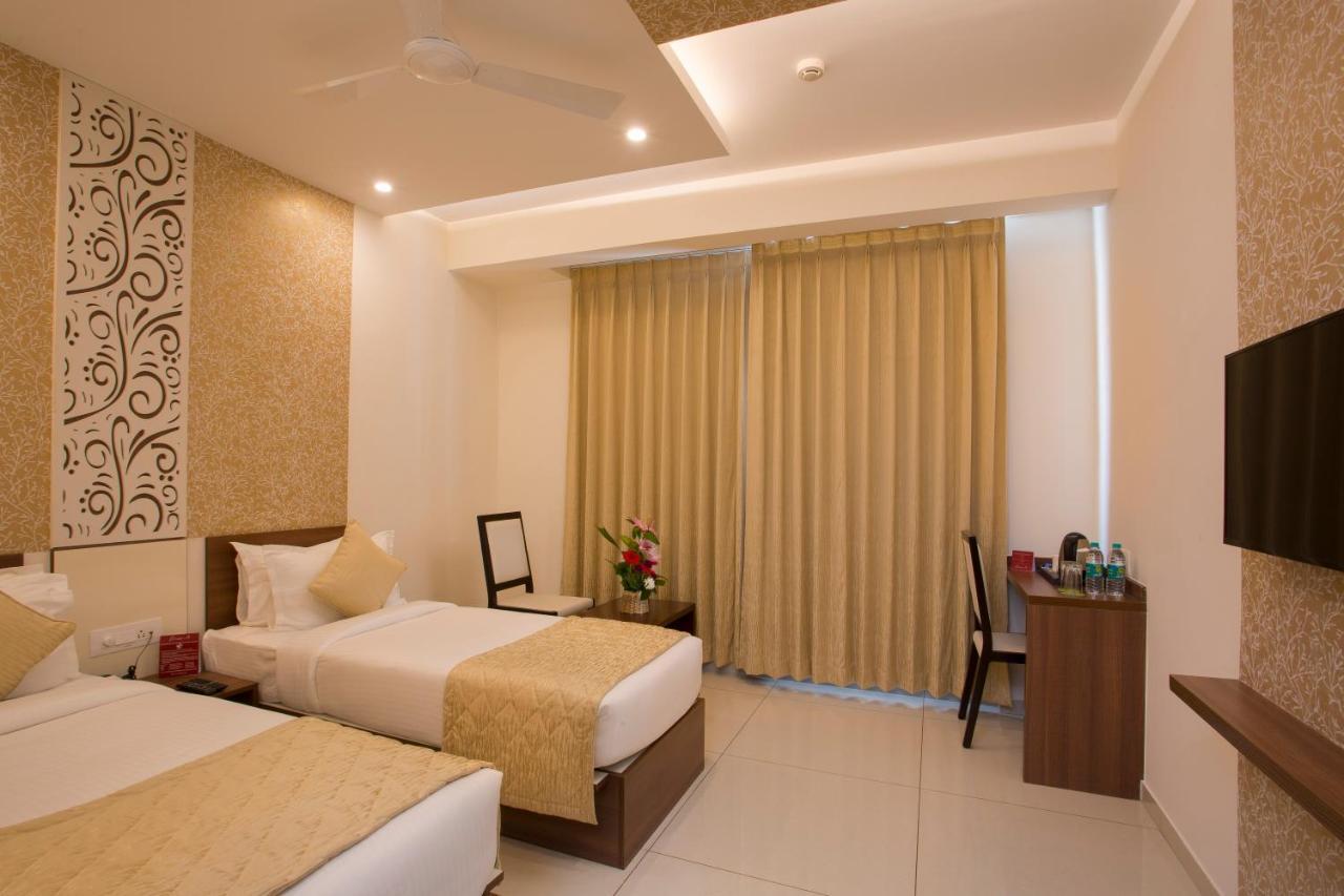 De Venetian By Tgi Hotel Bangalore Exterior photo